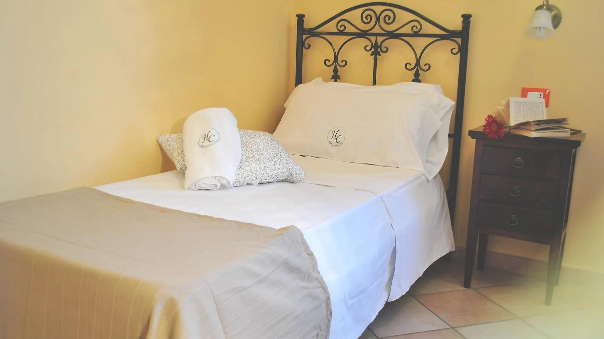 **  Hotel Columbia Palermo Italia