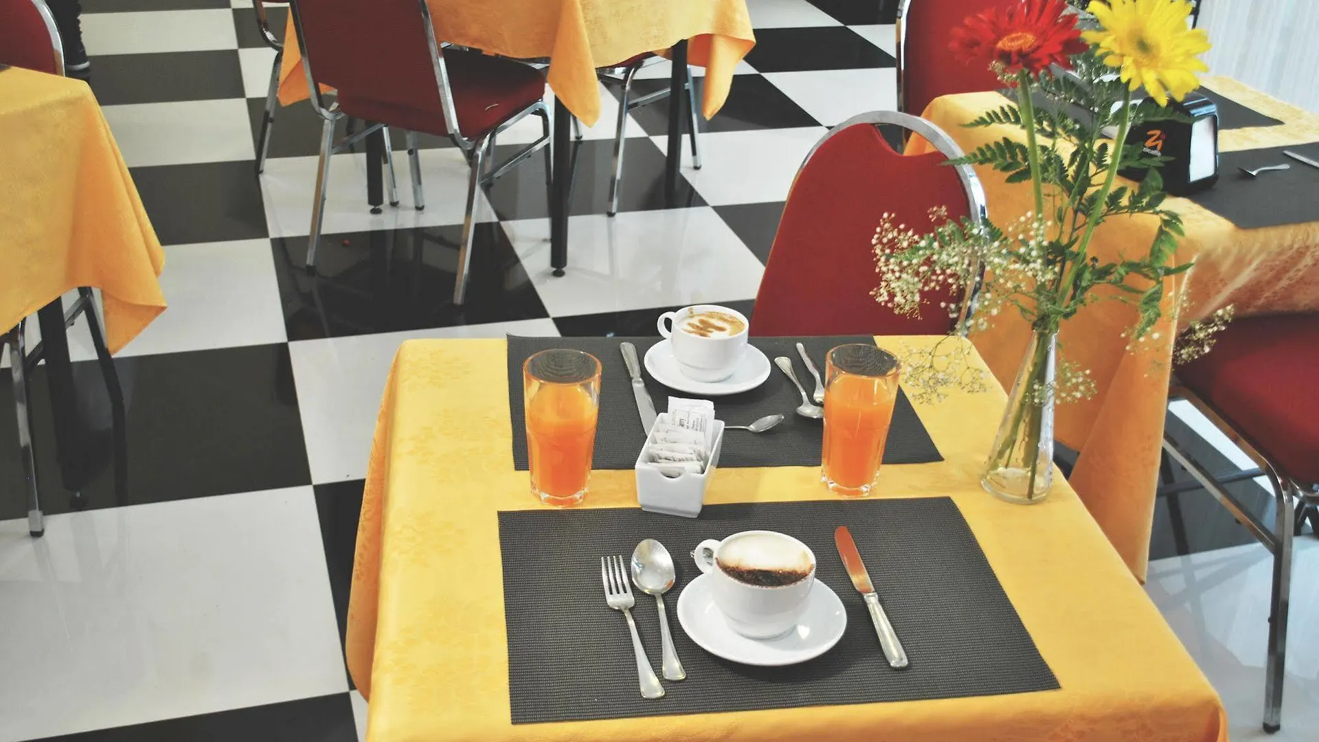 Hotel Columbia Palermo 2*,  Italia
